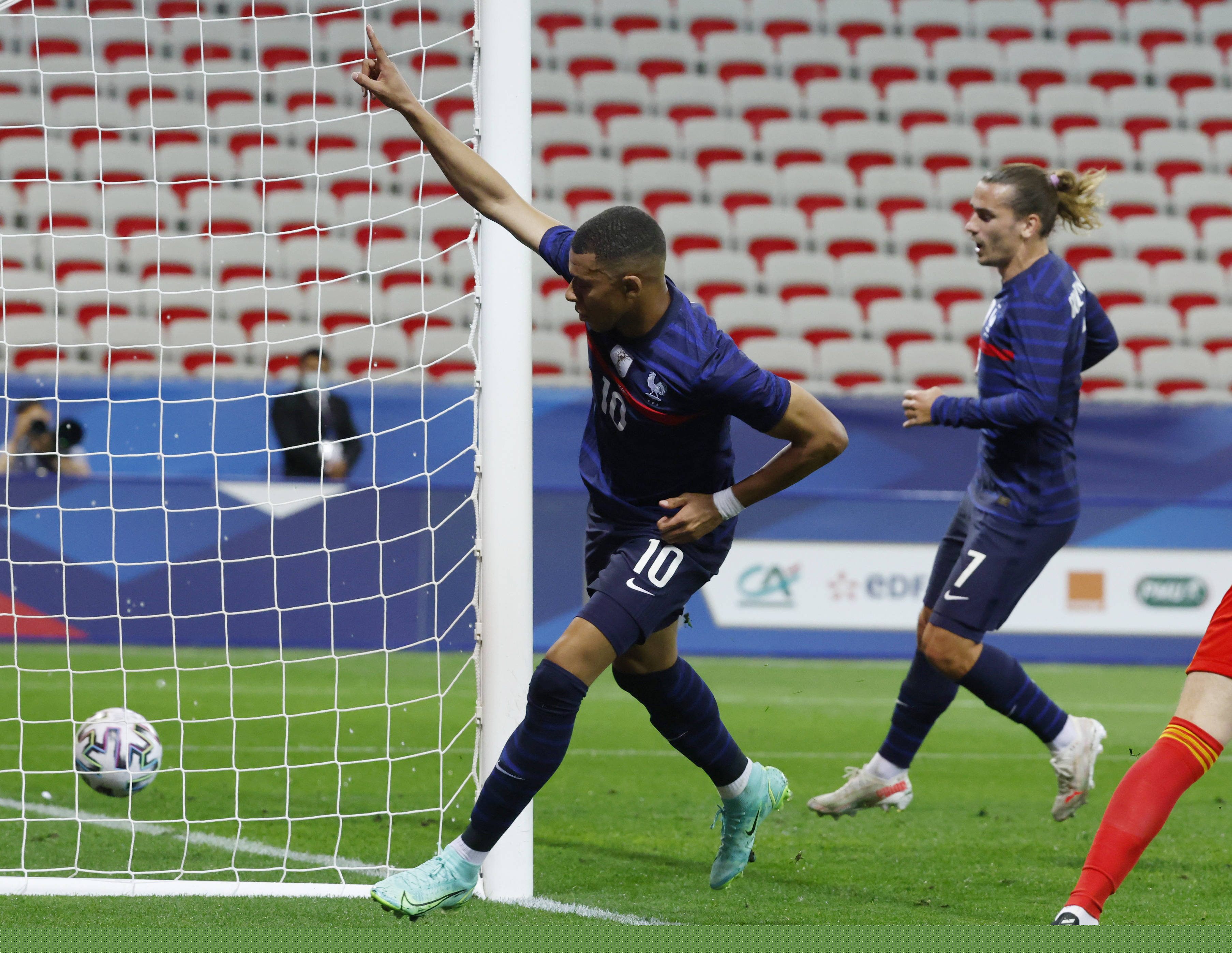 从危机应对 从危机应对